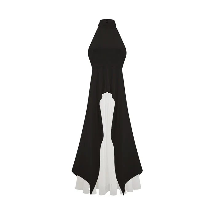 Vestido largo con cuello halter y capas de Martina Soler