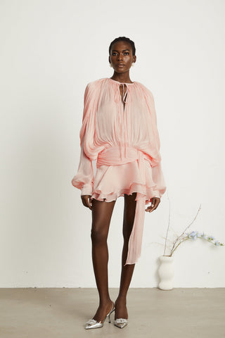 Mini vestido con volantes y pliegues en color rosa Eugénia