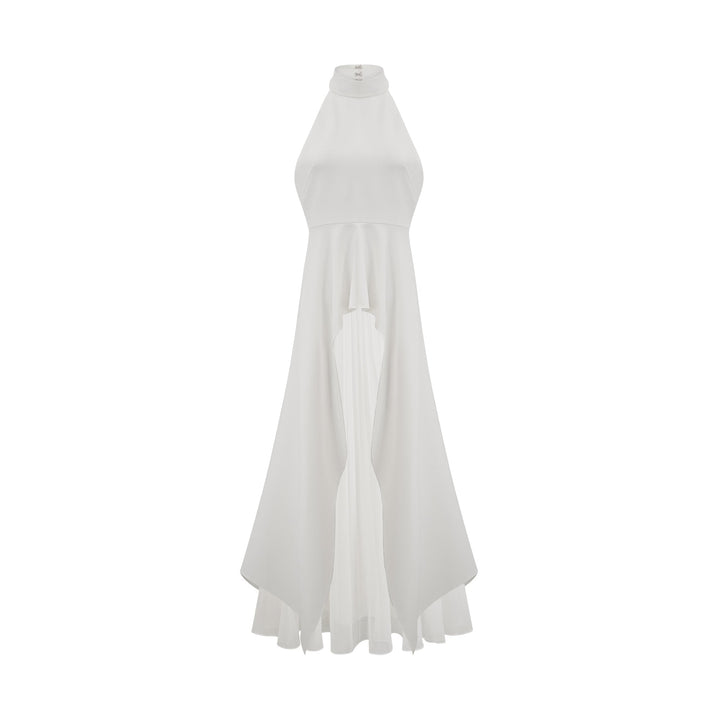 Vestido largo con cuello halter y capas de Martina Soler