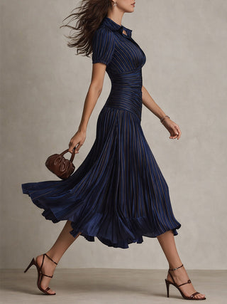 Lina | Vestido midi ajustado y plisado retro