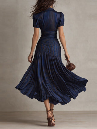 Lina | Vestido midi ajustado y plisado retro