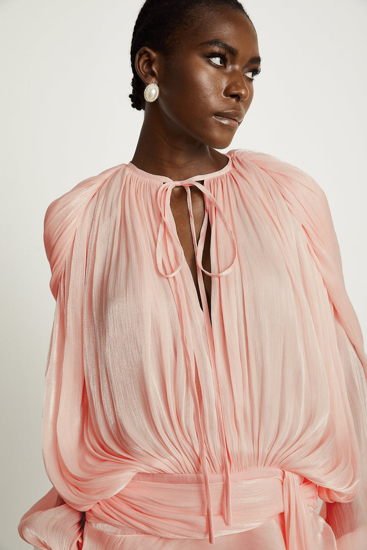 Mini vestido con volantes y pliegues en color rosa Eugénia