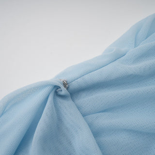 Vestido largo asimétrico plisado Catalina en azul celeste