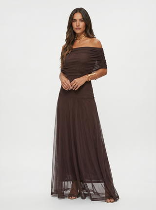 Vestido maxi elegante y sencillo