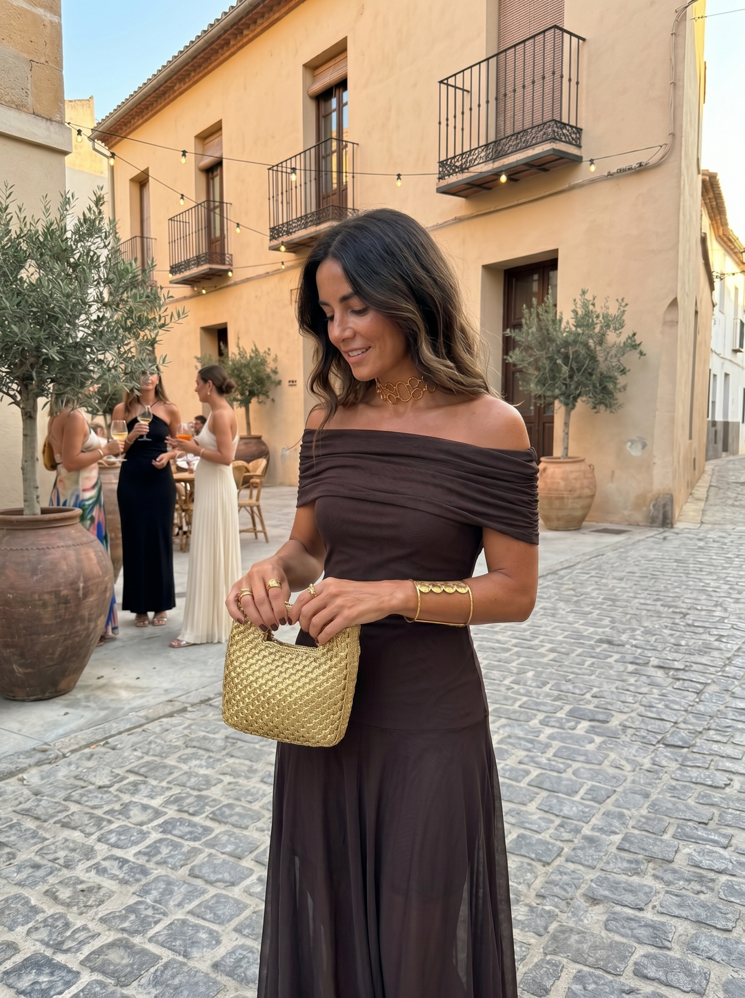 Vestido maxi elegante y sencillo
