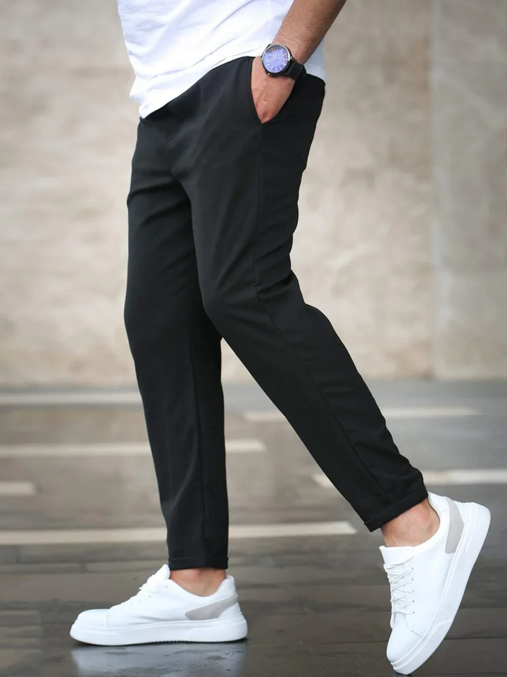 Chino Ashton – Slim Fit Essential